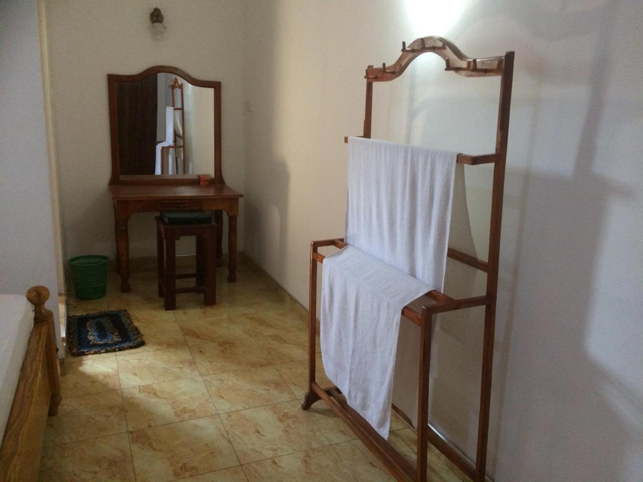 Hotel View Point Tissamaharama Ngoại thất bức ảnh
