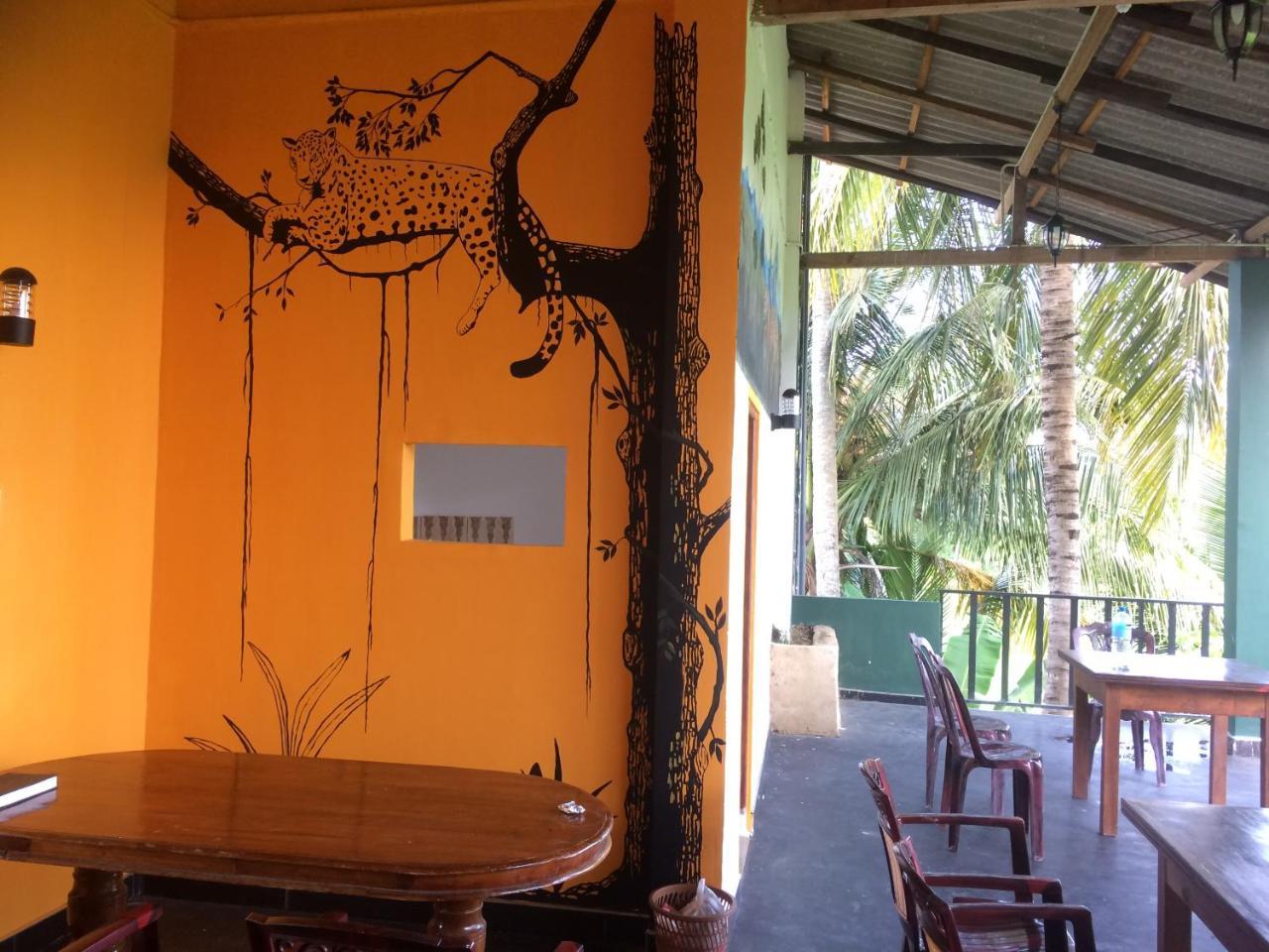 Hotel View Point Tissamaharama Ngoại thất bức ảnh