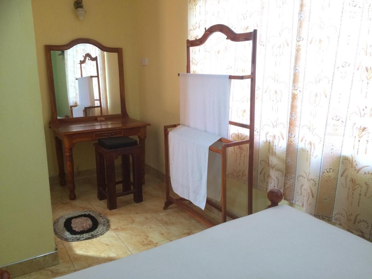Hotel View Point Tissamaharama Ngoại thất bức ảnh